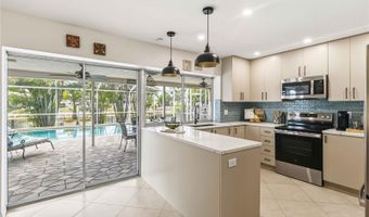 1004 SPINDLE PALM Way, Apollo Beach, FL 33572