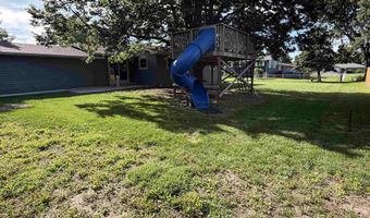 330 Fairview Dr, Aurora, NE 68818