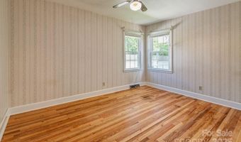 37 Taft Ave, Asheville, NC 28803