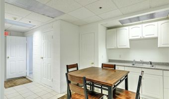 577 Warren Ave, East Providence, RI 02914