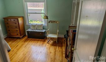 261 Forest Hill Dr, Asheville, NC 28803