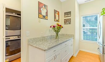 388 Still Water Cir, Boiling Springs, SC 29316
