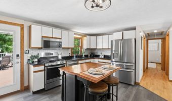 836 Old Post Rd, Arundel, ME 04046