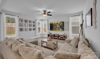 415 Station Overlook Dr, Auburn, GA 30011