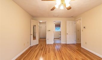 2 Country View Dr, Coventry, RI 02816