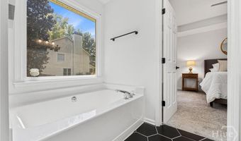 140 Wendy Ln, Athens, GA 30605