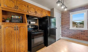 2207 S GREENVIEW St, Appleton, WI 54915