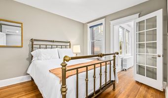 1716 IRVING St NW, Washington, DC 20010