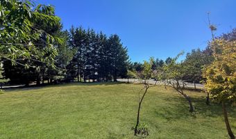 932 Midland Way, Brookings, OR 97415