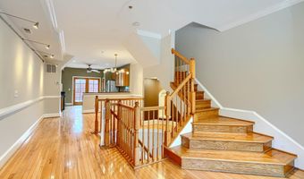 706 S BOND St, Baltimore, MD 21231