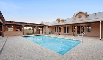 325 Braught Ln, Bosque Farms, NM 87068