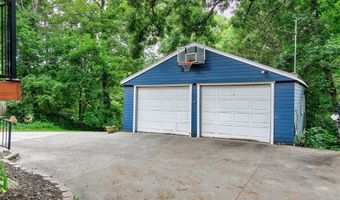 204 51st St, Des Moines, IA 50312