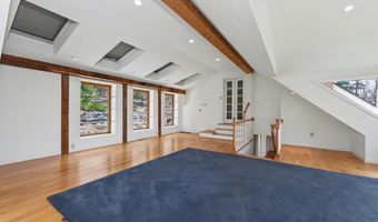 19 Highland Dr, Amherst, NH 03031