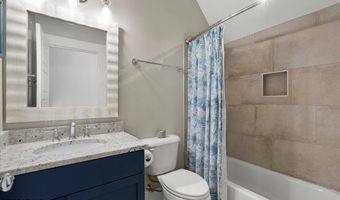 10 Hayek St, Beaufort, SC 29907