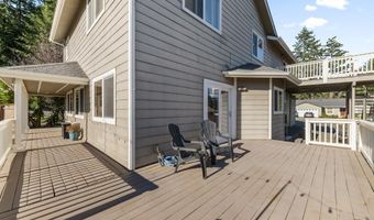 997 KRISTA Ln, Brookings, OR 97415