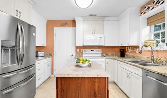136 Lake Linden Dr, Bluffton, SC 29910