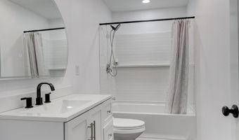 112 Orchard St, Alba, MO 64830