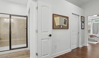 1984 Clovercroft Rd NW, Acworth, GA 30101