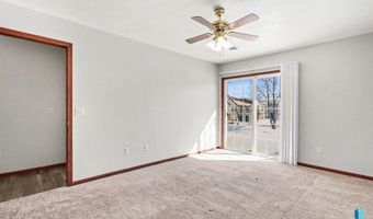 412 N 9th Ave, Brandon, SD 57005