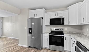 230 S 4th St, Austin, IN 47102