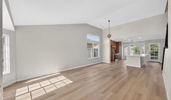 774 Foxwood Dr, Oceanside, CA 92057