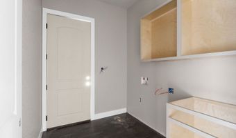 731 County Road 356, Adkins, TX 78101