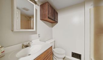 624 N Broad St, Adrian, MI 49221
