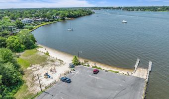 14 Larboard St, Beachwood, NJ 08722