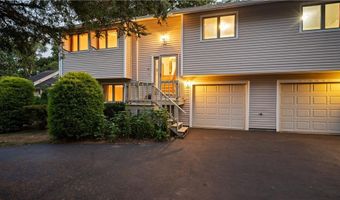36 Stony Ln, North Kingstown, RI 02852