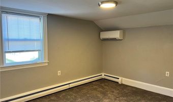 881 Washington St B, Attleboro, MA 02703