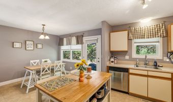 465 Wolcott St 3, Bristol, CT 06010
