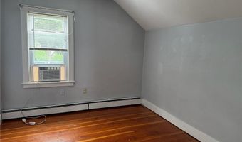 67 Hall Ave, Newport, RI 02840