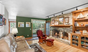 5310 Dorsett Dr, Madison, WI 53711
