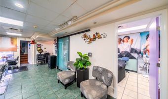 2203 Young St, Honolulu, HI 96826