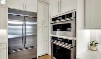 3961 Chapel Hill Ct, Bargersville, IN 46106