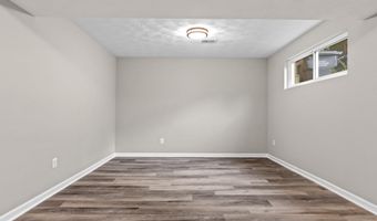 4727 EXETER St, Annandale, VA 22003