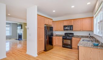15 Caldwell Ter, Danbury, CT 06810