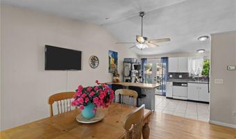 4 Clarke St, Warwick, RI 02886