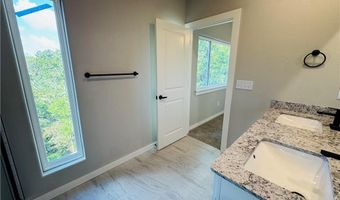 61 Skipton Dr, Bella Vista, AR 72714