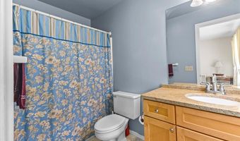 30 Eastman Farm Rd 30, Burlington, VT 05408
