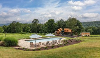 83 Thomson Rd, Bethlehem, CT 06751