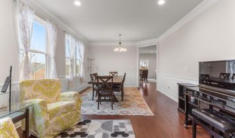 2825 Dillon Dr, Ann Arbor, MI 48105