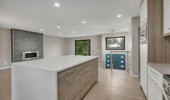 6170 HOWELLS Rd, Alexandria, VA 22310