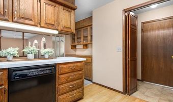 1801 Rolling Hills Pl, Bartlesville, OK 74006