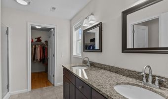25 Ironwood Dr, Coventry, RI 02816