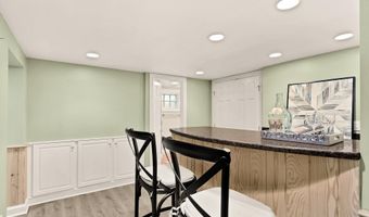 5606 WILSON Ln, Bethesda, MD 20814