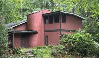 1451 Blueberry Ln, Charlotte, NC 28226