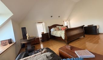86 Washburn Rd, Canton, CT 06019