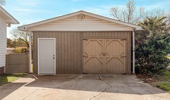 2011 Mountain Creek Rd, Albemarle, NC 28001