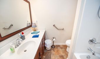 175 Castleton Cir, Boiling Springs, SC 29316